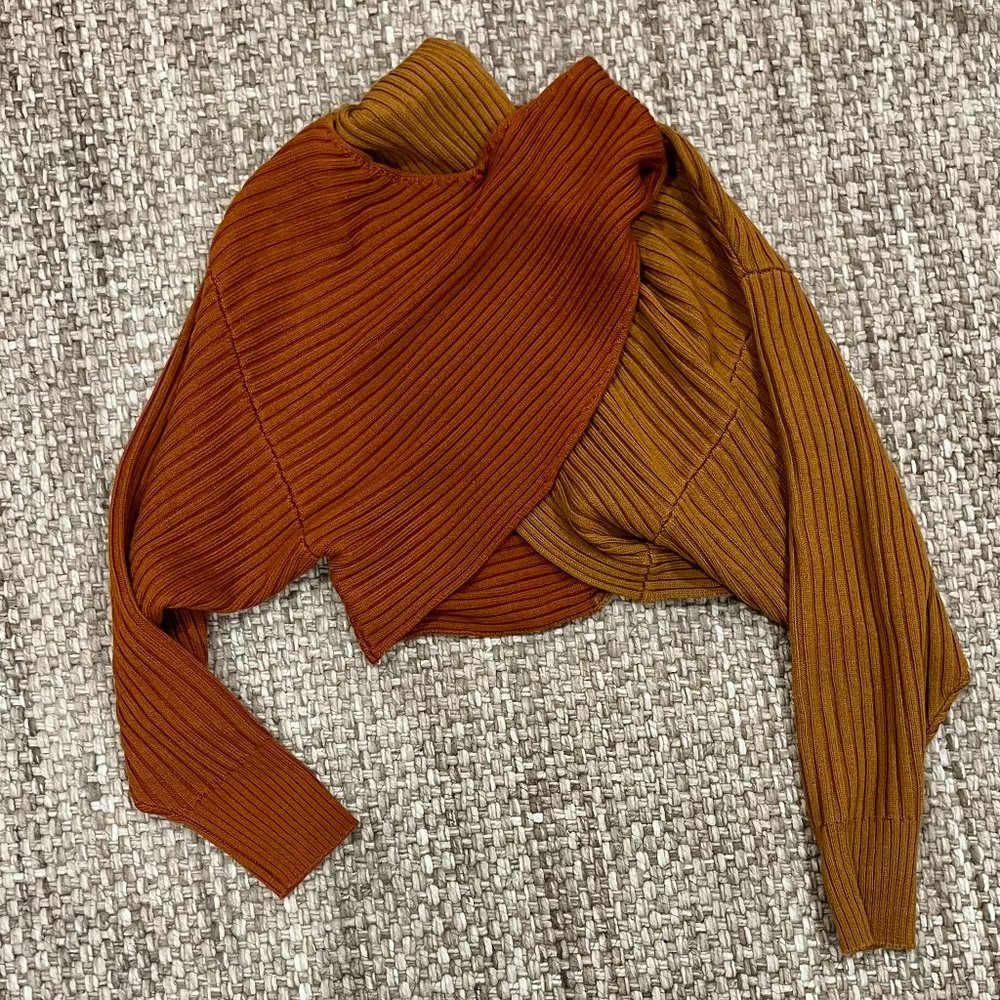 AMUR two tone ribbed sweater
